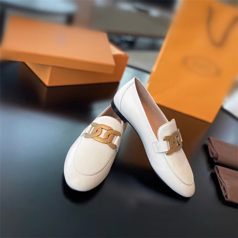 2021 European and American spring and autumn new women's flat shoes with metal buckle decoration loafers