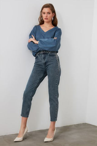 Trendyol High Bel Mom Jeans TWOAW21JE0515