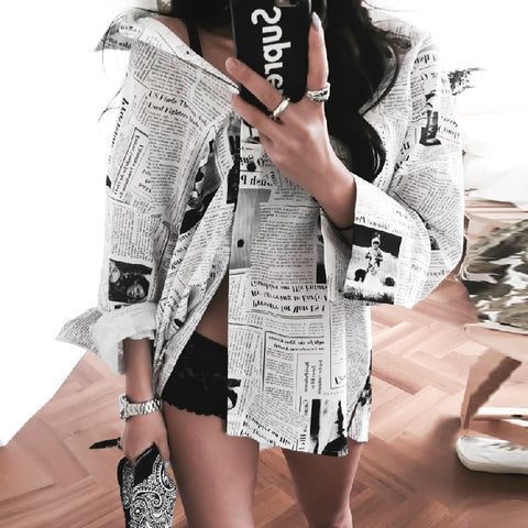 LANMREM 2019 New Fashion Black White Letter Printed Loose Casual Turn Down Collar Long Sleeve Shirt Female's Blouse YE187